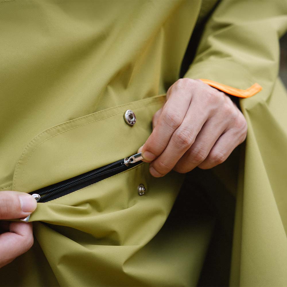 Impermeable reflectante ajustable con perros de bolsillo para perros que coinciden con la estadía del impermeable