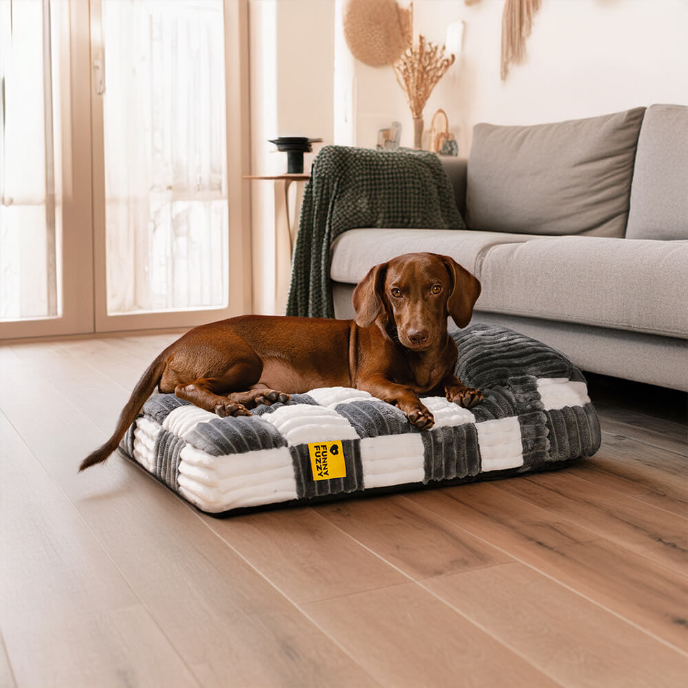 Handgefertigtes Plüsch-Schachbrett-Hundebett mit orthopädischer Unterstützung und Kissen