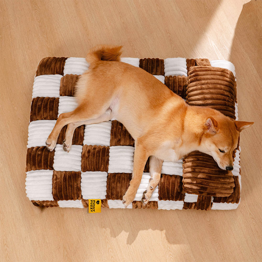 Handgefertigtes Plüsch-Schachbrett-Hundebett mit orthopädischer Unterstützung und Kissen