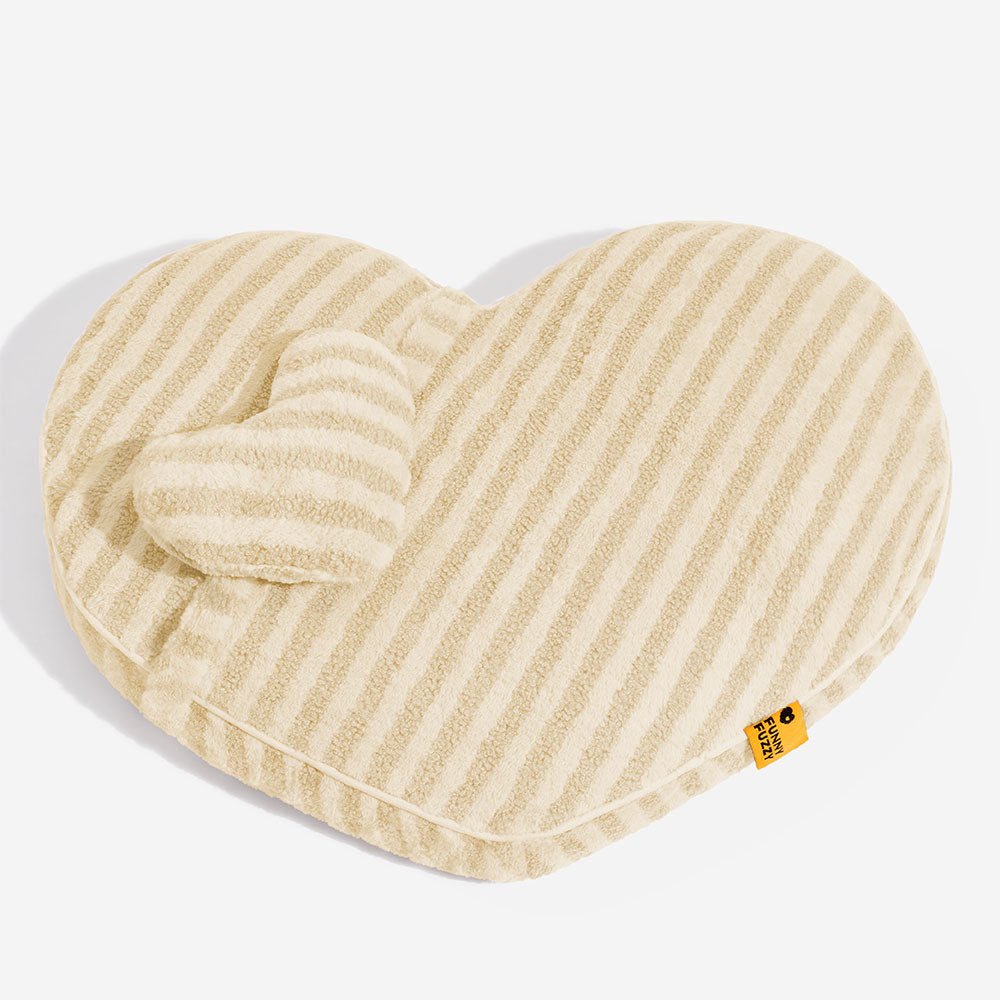 Corazón lujoso y esponjoso calmante con almohada de perro y cama de gato